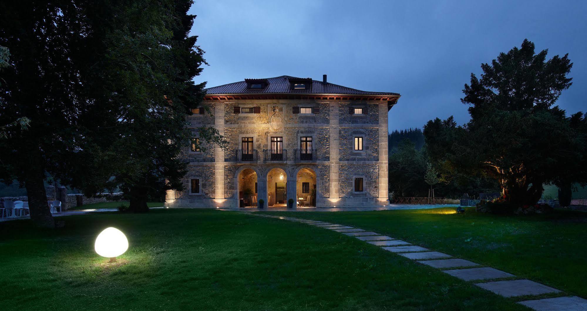 Hotel Iriarte Jauregia Bidegoian Esterno foto